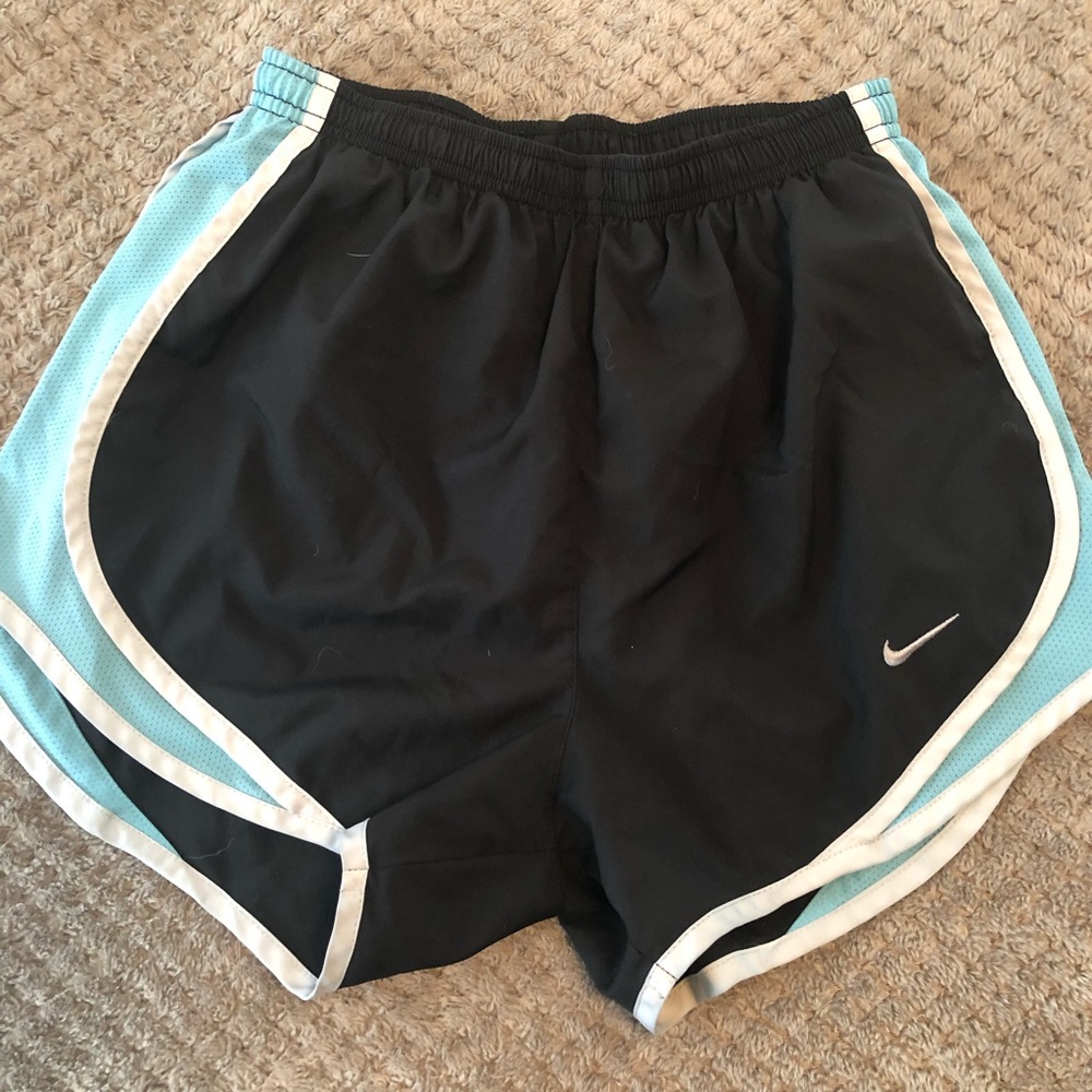 Nike drifit tempo running shorts